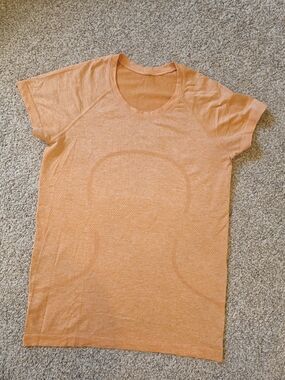 lululemon athletica Short-Sleeve Performance Tee - Orange Heather